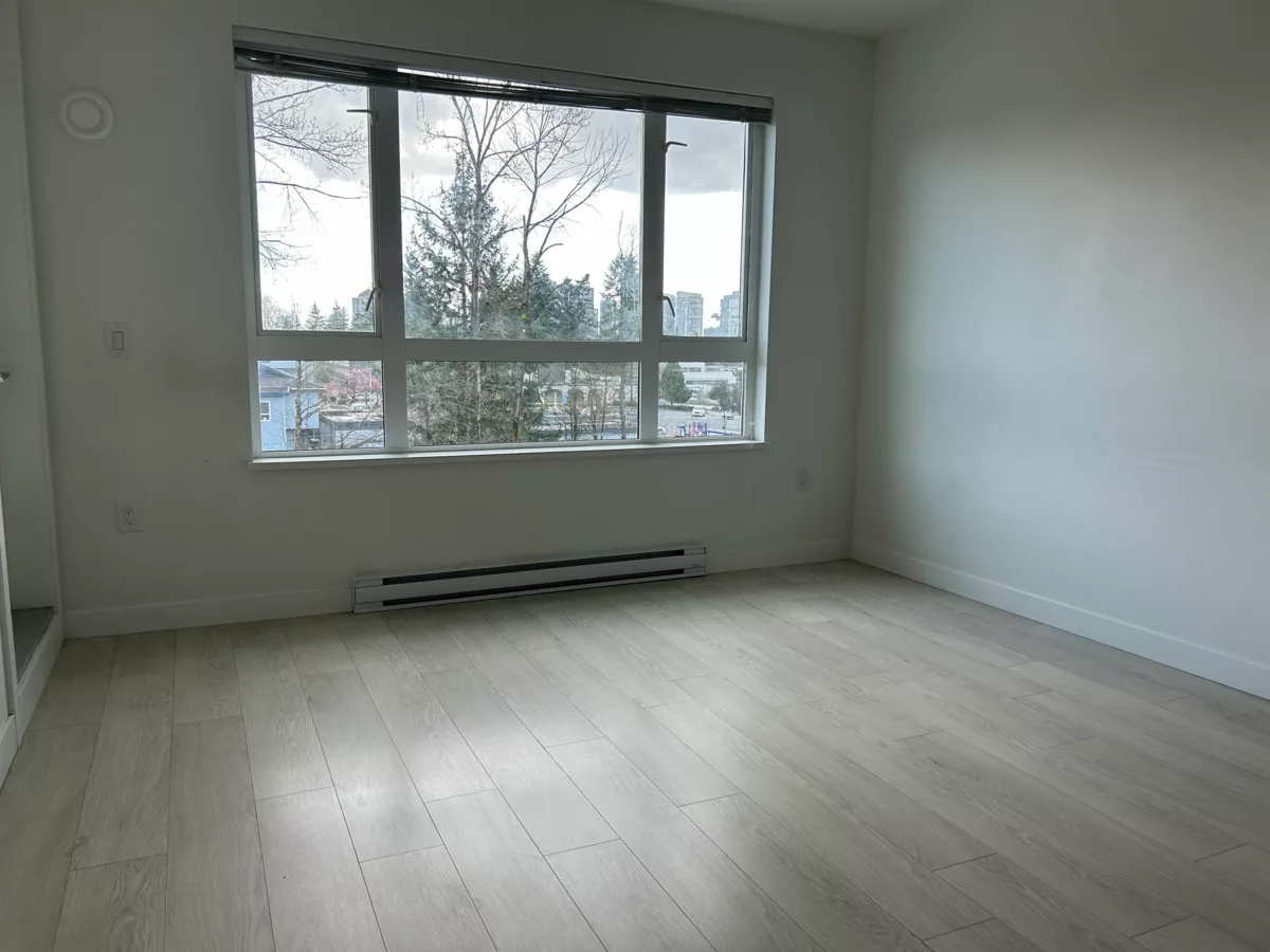 Family Room Photo of 416 13963 105 Boulevard, Surrey, BC