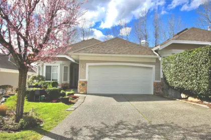 8 31501 Upper Maclure Road, Abbotsford, BC, Abbotsford — Townhouse for sale