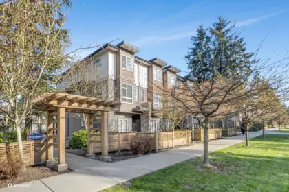 Swimming Pool Photo of 4 5888 144 Street, Surrey, BC