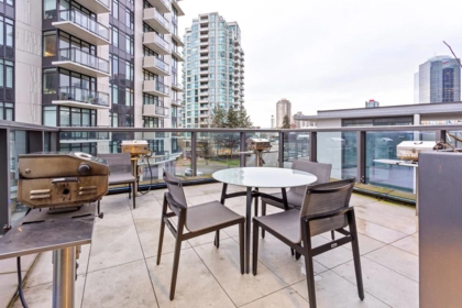Front Yard Photo of 3608 4711 Hazel Street, Burnaby, BC