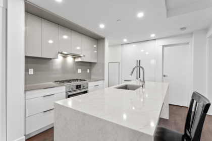 Kitchen Island Photo of 3608 4711 Hazel Street, Burnaby, BC
