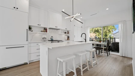 225 E 57th Avenue, Vancouver, BC, Vancouver — Half Duplex for sale