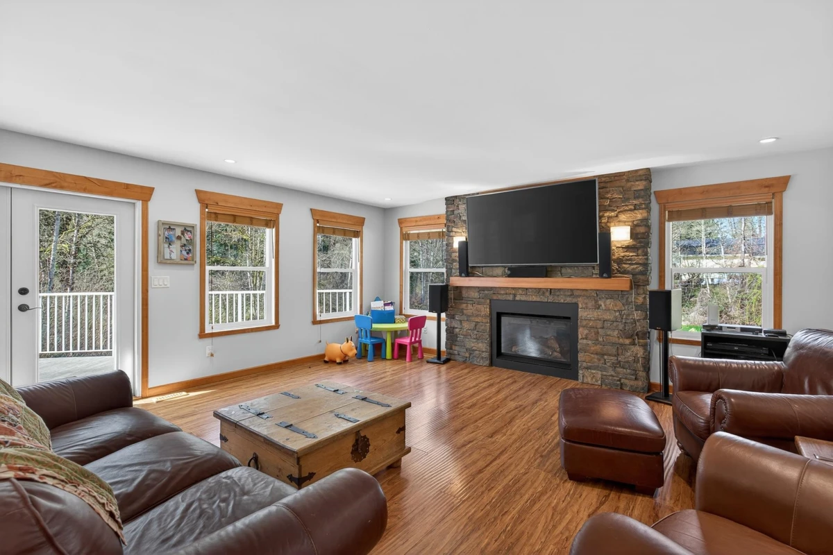 Dining Area Photo of 25700 116 Avenue, Maple Ridge, BC