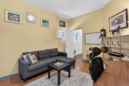 Mudroom Photo of 25700 116 Avenue, Maple Ridge, BC