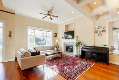 Breakfast Nook Photo of 903 Cliff Avenue, Burnaby, BC