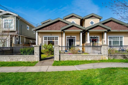 903 Cliff Avenue, Burnaby, BC, Burnaby — Half Duplex for sale