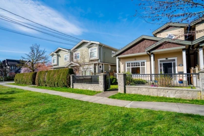 903 Cliff Avenue, Burnaby, BC, Burnaby — Half Duplex for sale