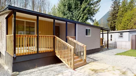 144 1830 Mamquam Road, Squamish, BC, Squamish — Manufactured Home for sale