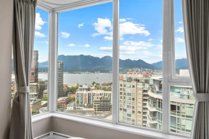 Mudroom Photo of 3207 688 Abbott Street, Vancouver, BC