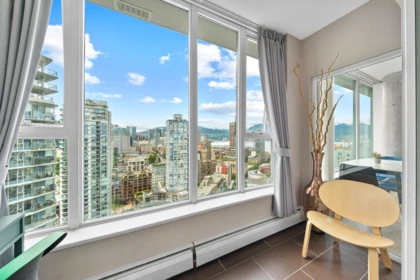 Powder Room Photo of 3207 688 Abbott Street, Vancouver, BC
