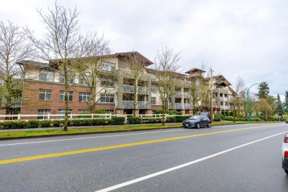 Fitness Center Photo Near 212 6500 194th Street, Surrey, BC