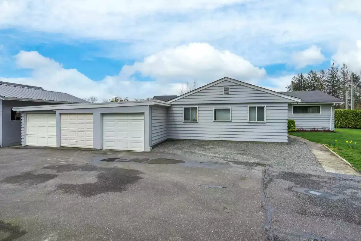 Family Room Photo of 1361 200 Street, Langley, BC