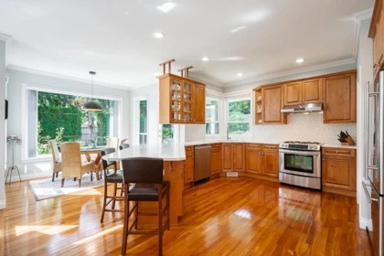 Kitchen Island Photo of 2278 137 Street, Surrey, BC