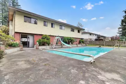Community Amenities Photo (Clubhouse) of 7327 112a Street, Delta, BC