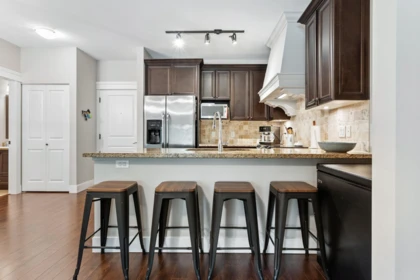 Kitchen Photo of 202 19530 65 Avenue, Surrey, BC