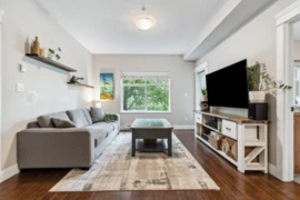 202 19530 65 Avenue, Surrey, BC