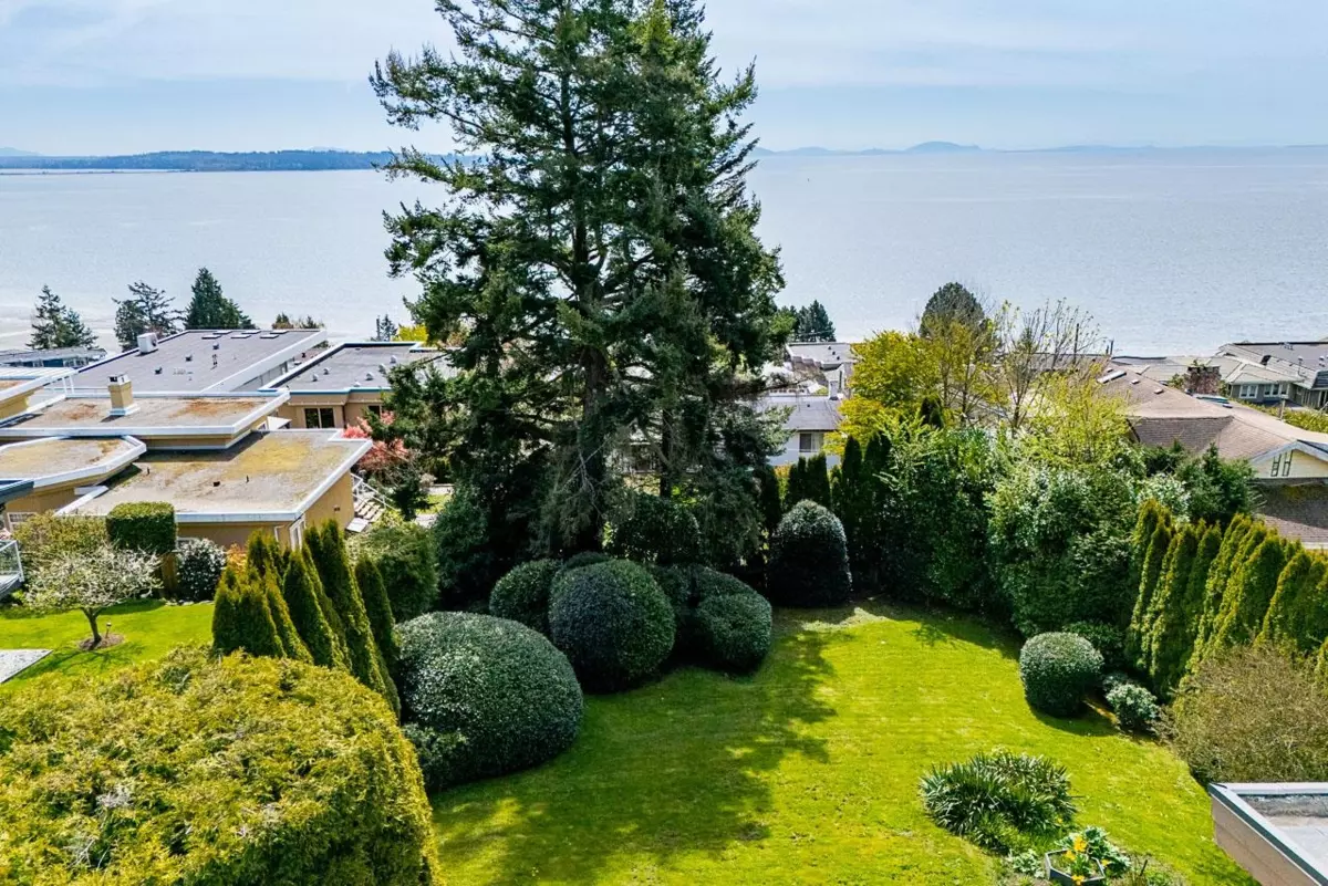 Exterior Rear Photo of 14366 Magdalen Avenue, White Rock, BC