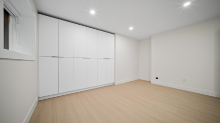 Mudroom Photo of 2 6070 Elgin Avenue, Burnaby, BC