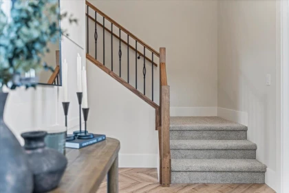 Hallway Photo of 5783 Carter Road, Chilliwack, BC