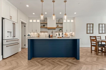 Kitchen Island Photo of 5783 Carter Road, Chilliwack, BC