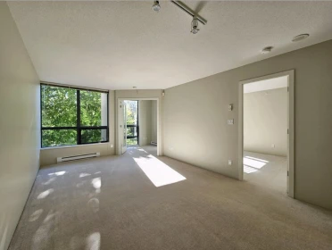 303 3588 Crowley Drive, Vancouver, BC, Vancouver — Apartment/Condo for sale