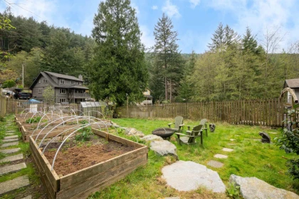 Aerial View of 1288 Eagle Cliff Road, Bowen Island, BC