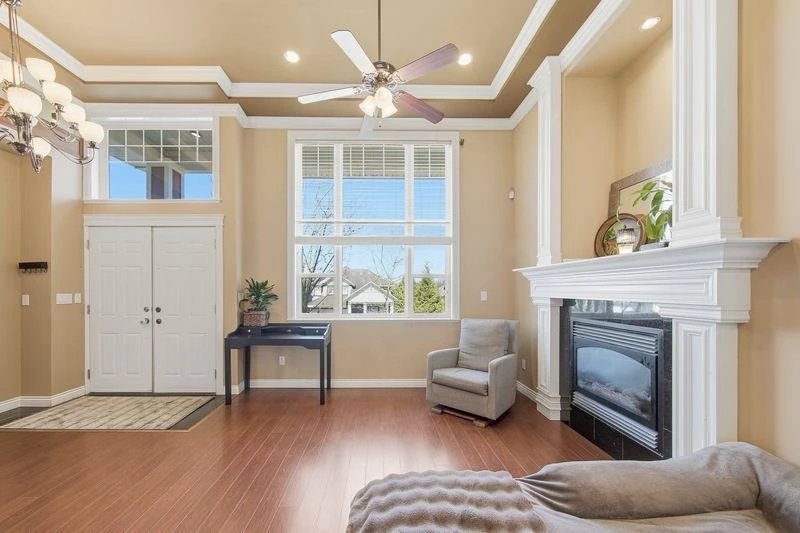 Living Room Photo of 14588 62 Avenue, Surrey, BC
