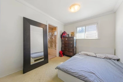 Guest Bathroom Photo of 14588 62 Avenue, Surrey, BC