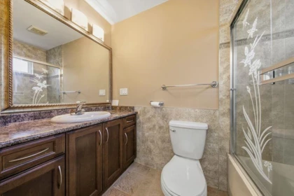 Mudroom Photo of 14588 62 Avenue, Surrey, BC