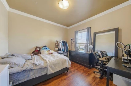 Office / Den Photo of 14588 62 Avenue, Surrey, BC