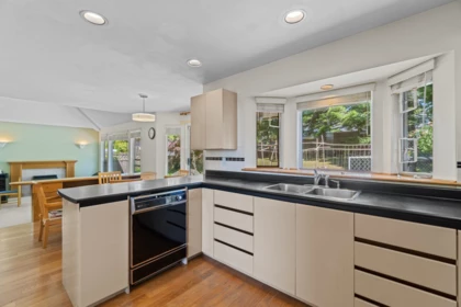 Breakfast Nook Photo of 5275 Mckee Street, Burnaby, BC
