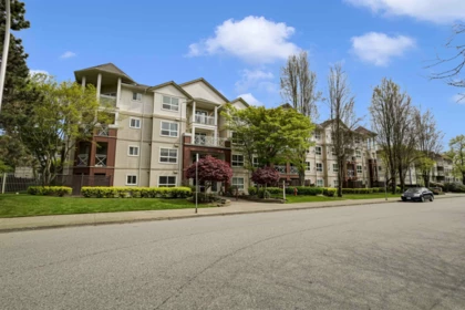130 8068 120a Street, Surrey, BC, Surrey — Apartment/Condo for sale