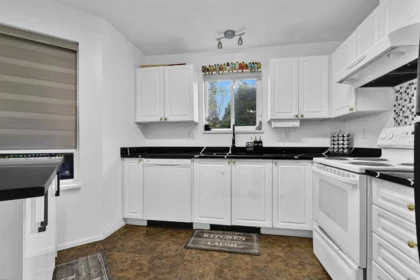Guest Bathroom Photo of 130 8068 120a Street, Surrey, BC