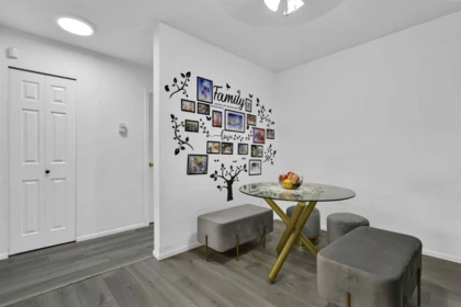 Walk-In Closet Photo of 130 8068 120a Street, Surrey, BC