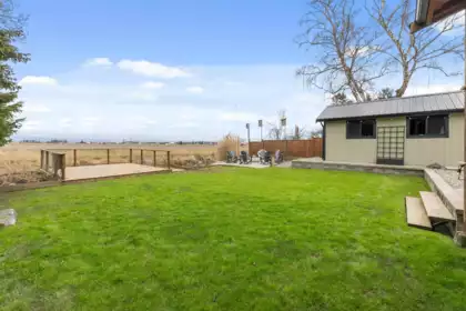 Garden / Landscaping Photo of 5845 Crescent Drive, Delta, BC
