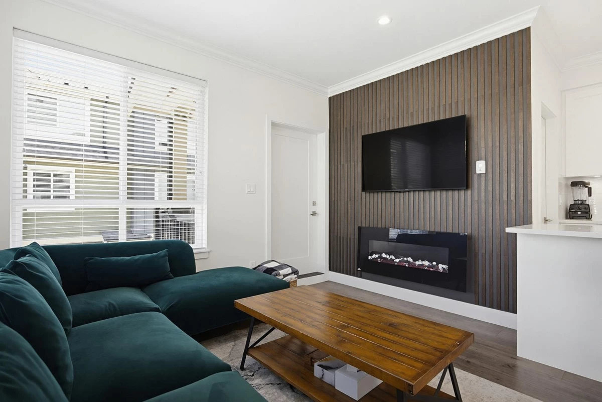 Family Room Photo of 31 430 Duncan Street, New Westminster, BC