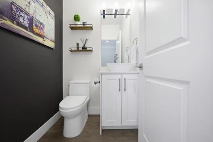 Powder Room Photo of 31 430 Duncan Street, New Westminster, BC
