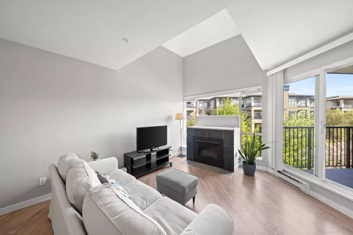 Exterior Rear Photo of 303 2429 Hawthorne Avenue, Port Coquitlam, BC