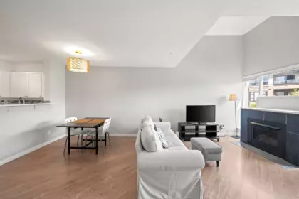 Kitchen Photo of 303 2429 Hawthorne Avenue, Port Coquitlam, BC