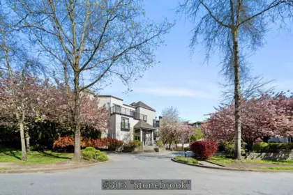 Staircase Photo of 303 2429 Hawthorne Avenue, Port Coquitlam, BC