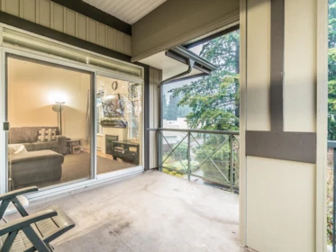 Primary Bedroom Photo of 407 33338 E Bourquin Crescent, Abbotsford, BC