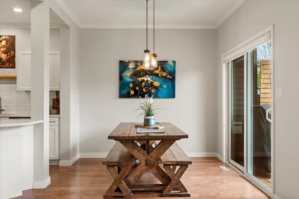 Breakfast Nook Photo of 2 46808 Hudson Road, Chilliwack, BC