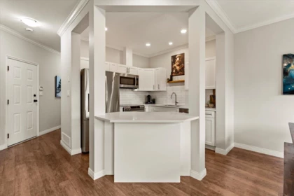 Walk-In Closet Photo of 2 46808 Hudson Road, Chilliwack, BC