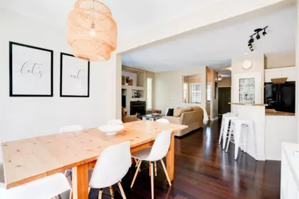 Breakfast Nook Photo of 3331 Rosemary Heights Crescent, Surrey, BC