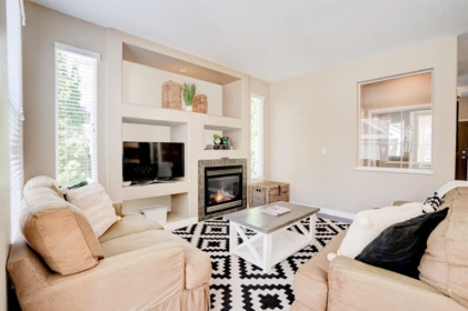 Kitchen Photo of 3331 Rosemary Heights Crescent, Surrey, BC