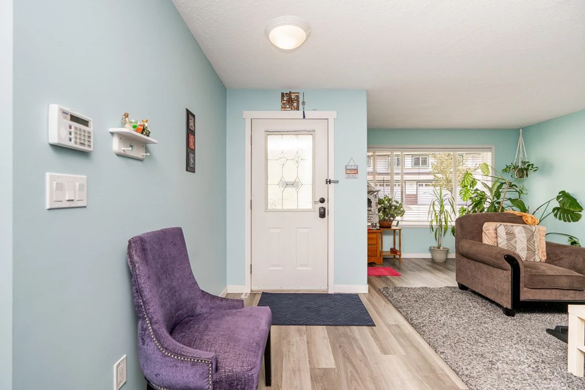 Dining Area Photo of 59 34250 Hazelwood Avenue, Abbotsford, BC