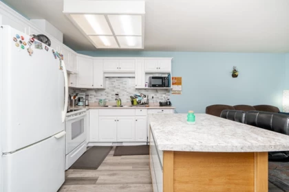 Primary Bedroom Photo of 59 34250 Hazelwood Avenue, Abbotsford, BC