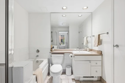 Primary Bedroom Photo of 503 1888 York Avenue, Vancouver, BC