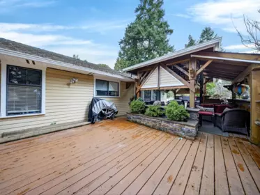 Office / Den Photo of 12988 18 Avenue, Surrey, BC