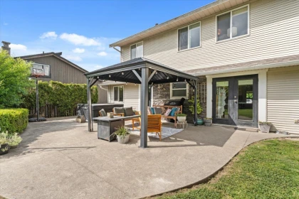 Front Yard Photo of 42302 Knox Avenue, Yarrow, BC